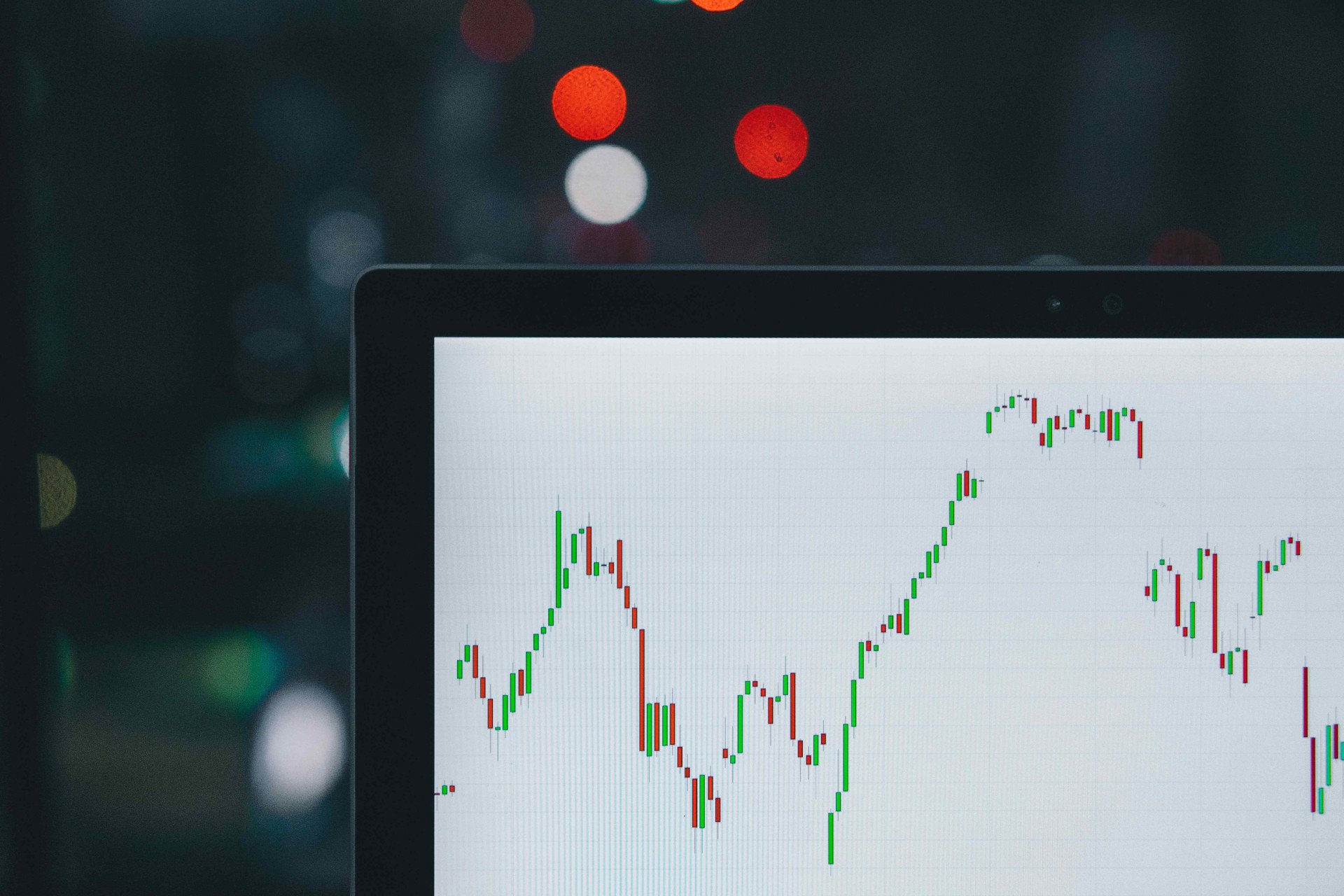 Bitcoin Reserves on Centralized Exchanges Drop to 2018 Lows, $5.96B Withdrawn in Under a Month